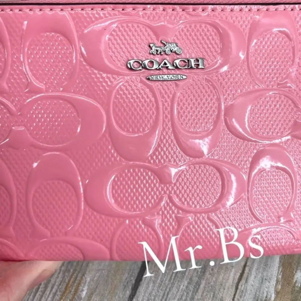 Coach Corner Zip Wristlet In Pink Signature Leather  With Heart Charm Wallet